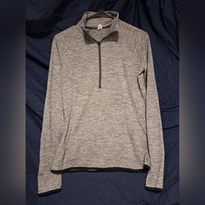 Under Armour Athletic Heat Gear Running Long Sleeve Shirt with Zip, Pocket